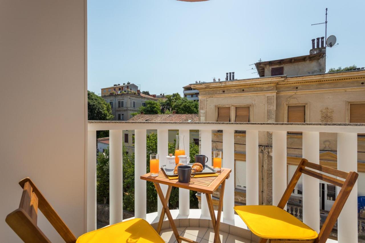 Laveruda Apartment With Balcony And Free Parking プーラ エクステリア 写真